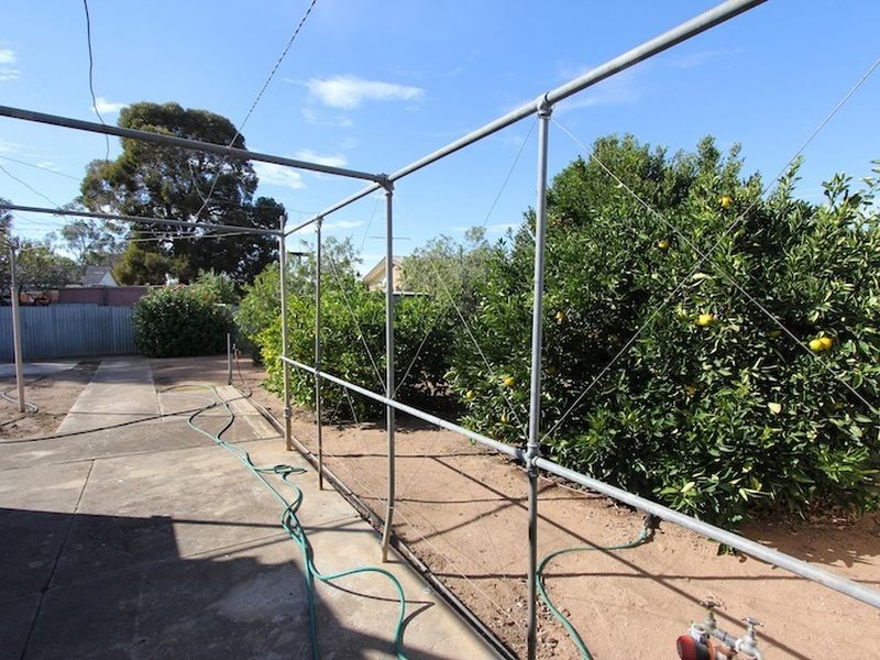 16 Barnet Road, Evanston SA 5116