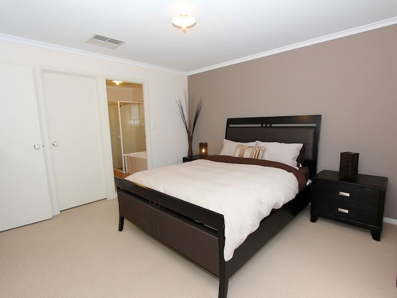 14 Meadow Lane, Para Hills West SA 5096