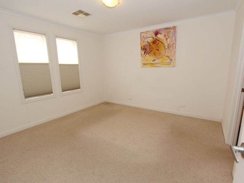 24 Lumsden Court, Evanston Park SA 5116