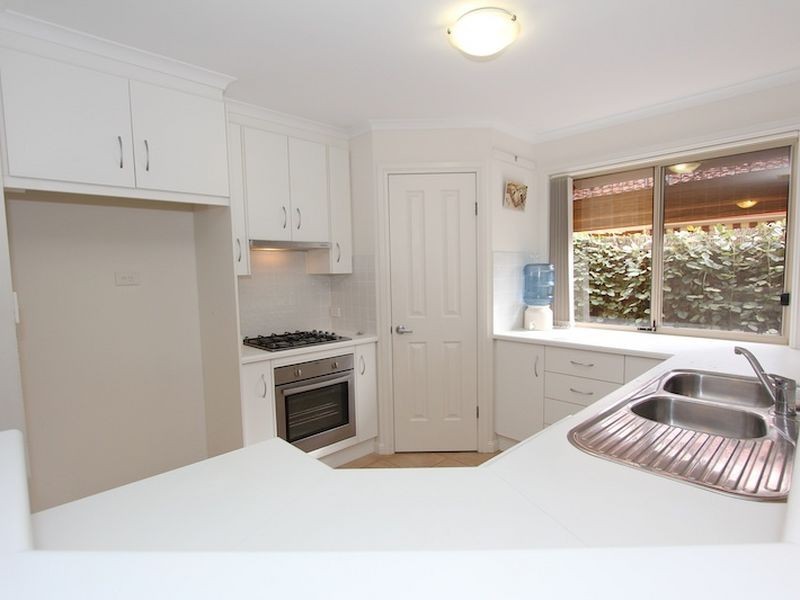 24 Lumsden Court, Evanston Park SA 5116