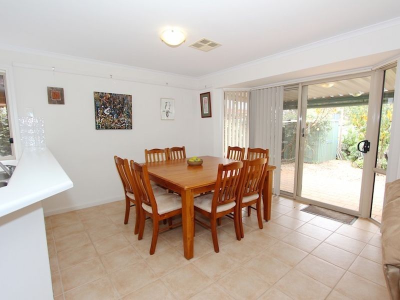 24 Lumsden Court, Evanston Park SA 5116