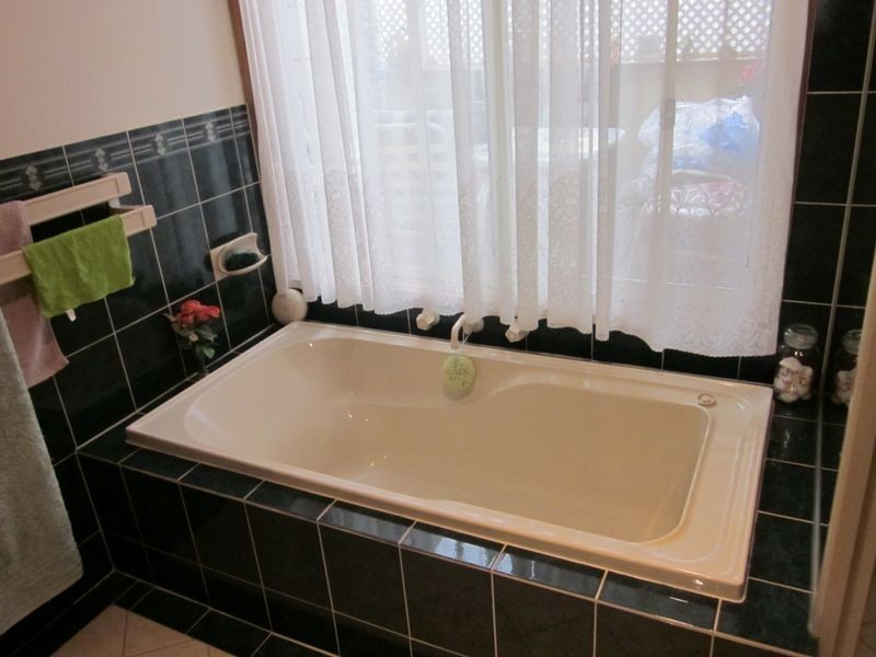 306 Grevillea Drive, Hillier SA 5116