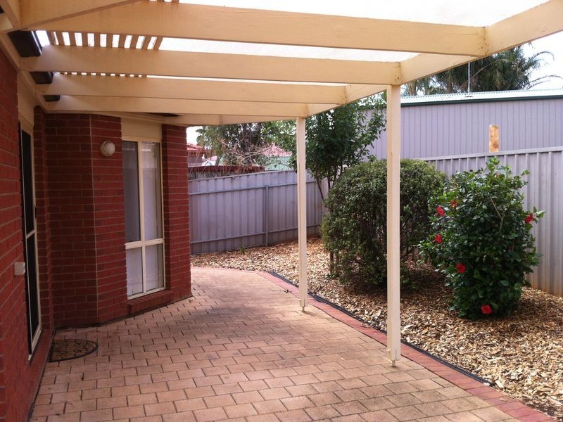 5 Greening Drive, Evanston Park SA 5116