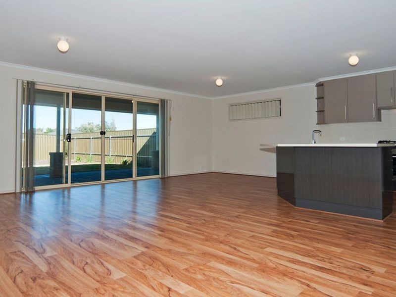 8 Dyson Street, Evanston SA 5116