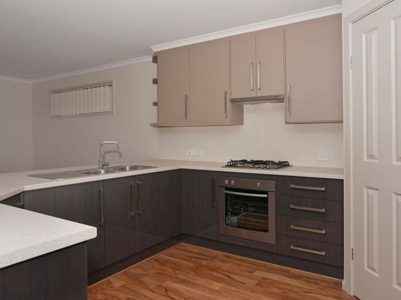 8 Dyson Street, Evanston SA 5116