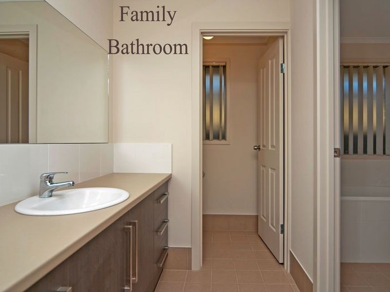 8 Dyson Street, Evanston SA 5116