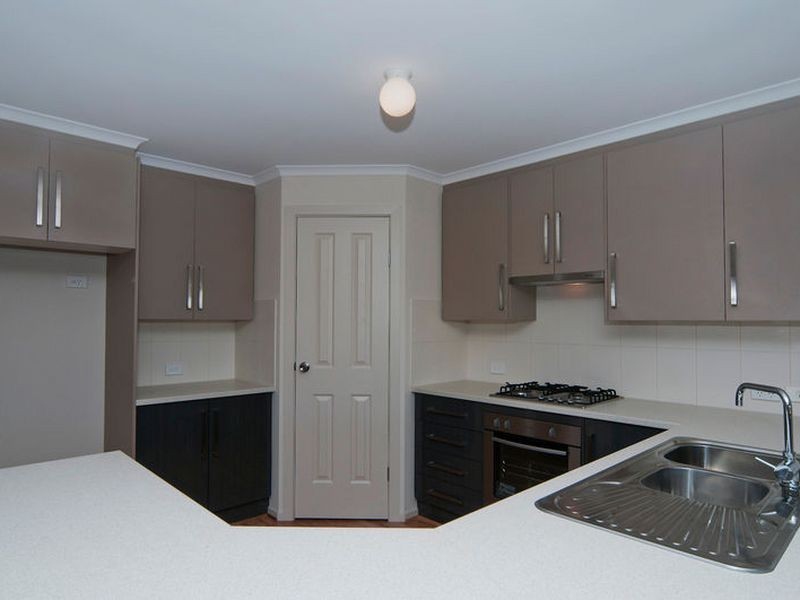 8A Dyson Street, Evanston SA 5116