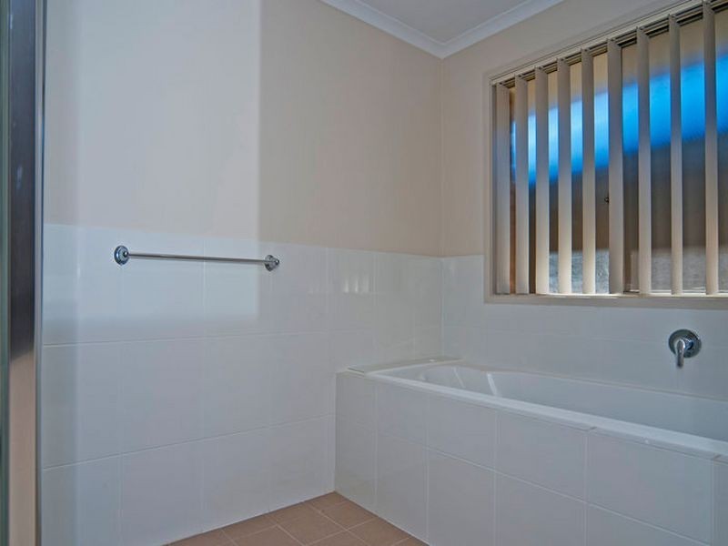 8A Dyson Street, Evanston SA 5116