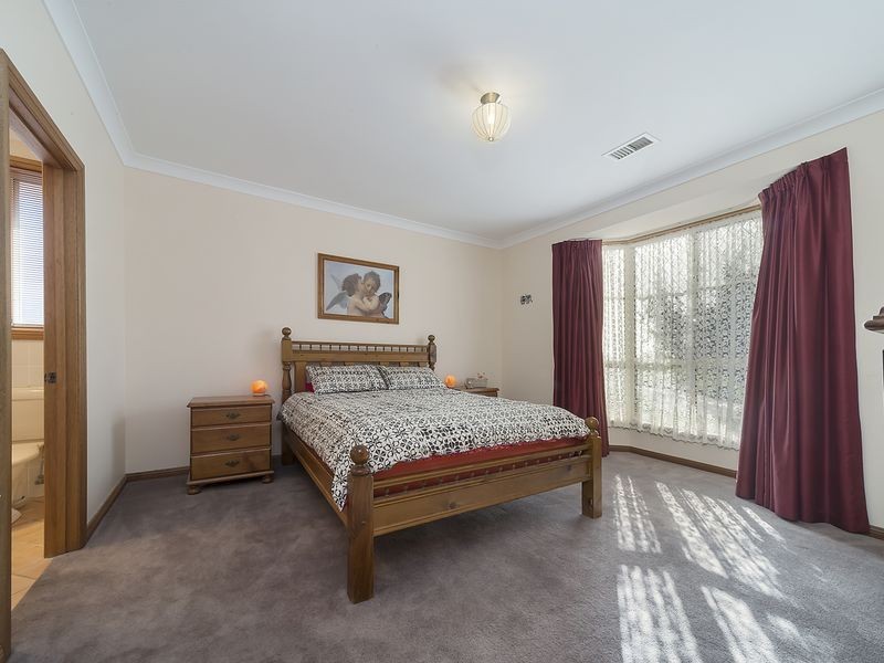 6 Netherby Avenue, Evanston Park SA 5116