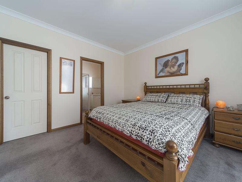 6 Netherby Avenue, Evanston Park SA 5116