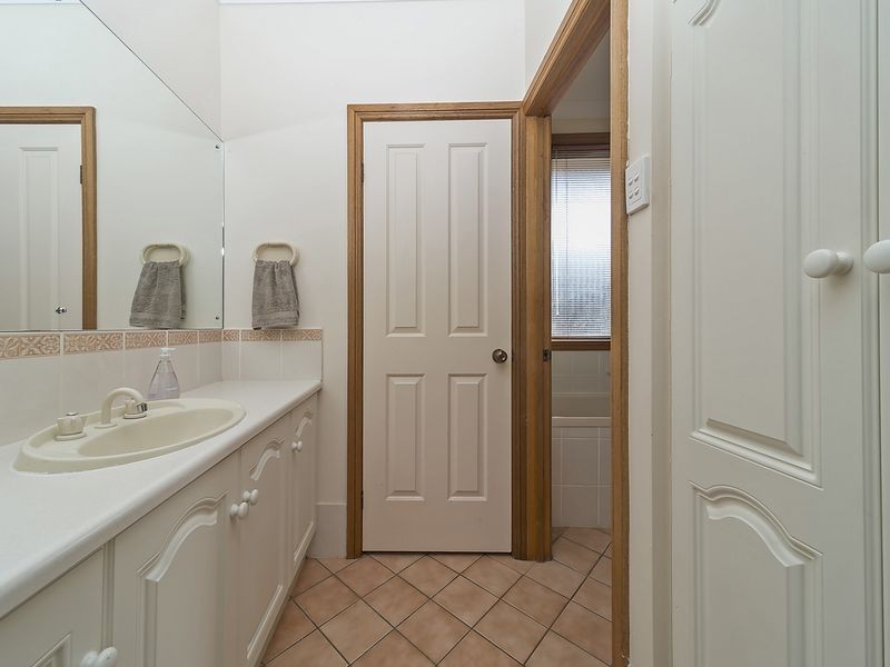 6 Netherby Avenue, Evanston Park SA 5116