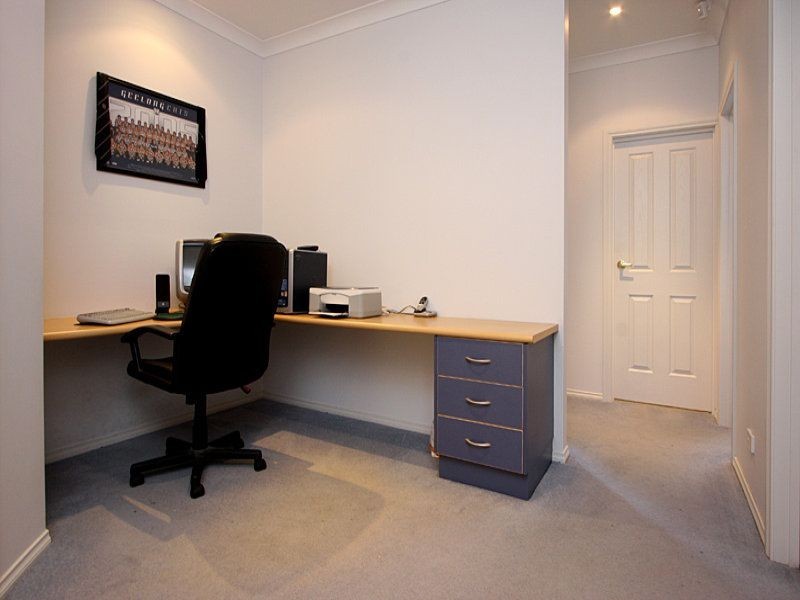 10 Mckinlay Drive, Hewett SA 5118