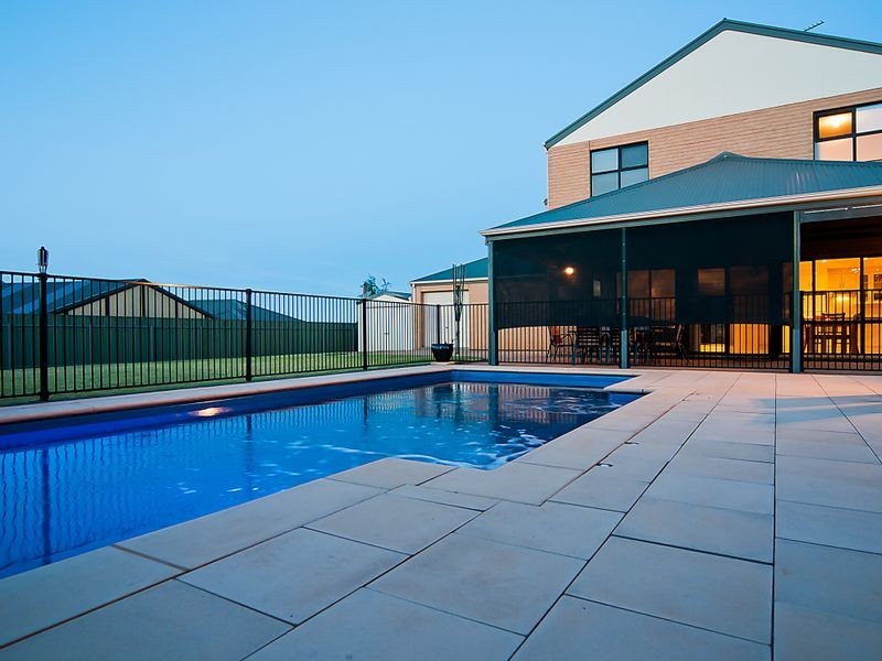 13 Oaklands Circuit, Hewett SA 5118