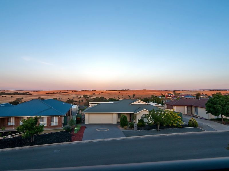 13 Oaklands Circuit, Hewett SA 5118