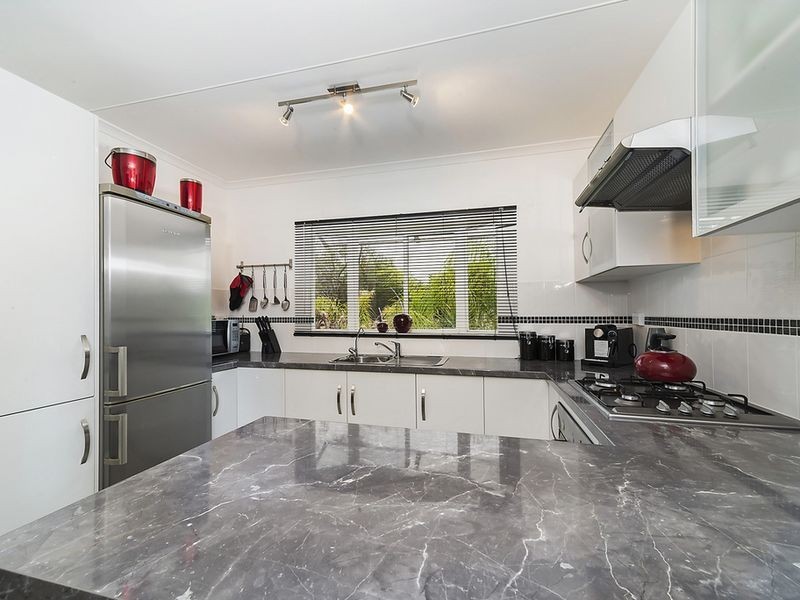 118 The Boulevard, Hillier SA 5116