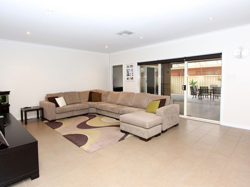 9 Cherry Street, Gawler South SA 5118