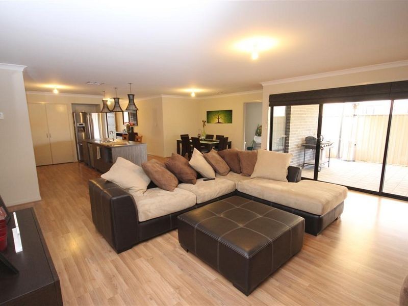 8 Nybo Court, Munno Para West SA 5115