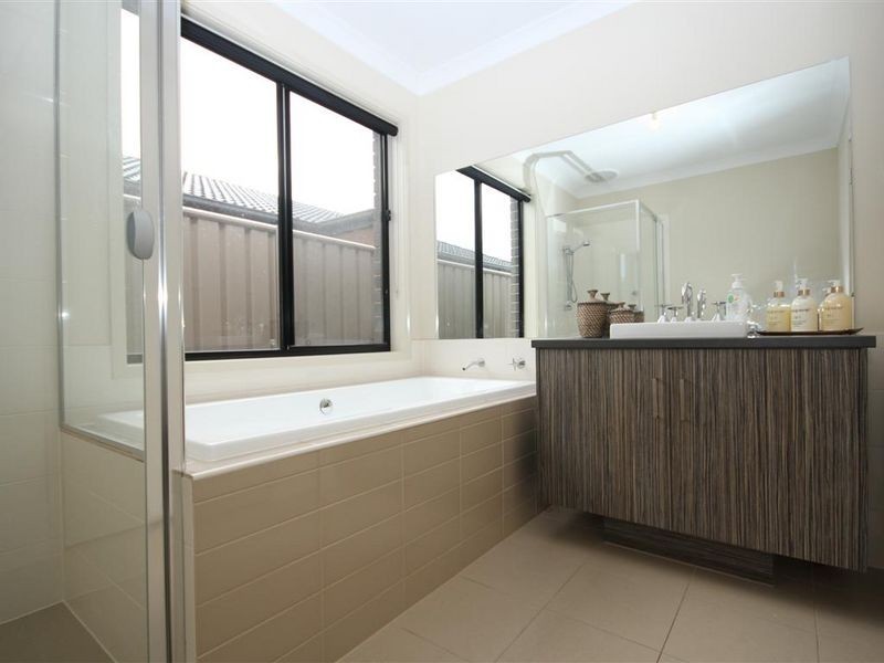 8 Nybo Court, Munno Para West SA 5115