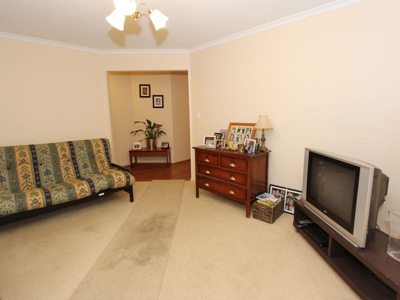 9 Lumsden Court, Evanston Park SA 5116