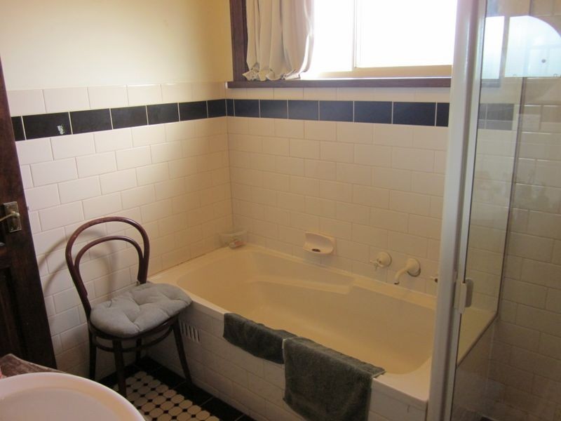 1/1 Dawkins Avenue, Willaston SA 5118