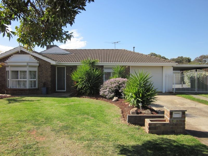 22 McLean Court, Andrews Farm SA 5114