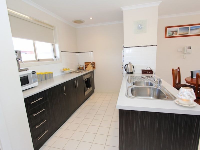 37 Hamra Drive, Smithfield SA 5114
