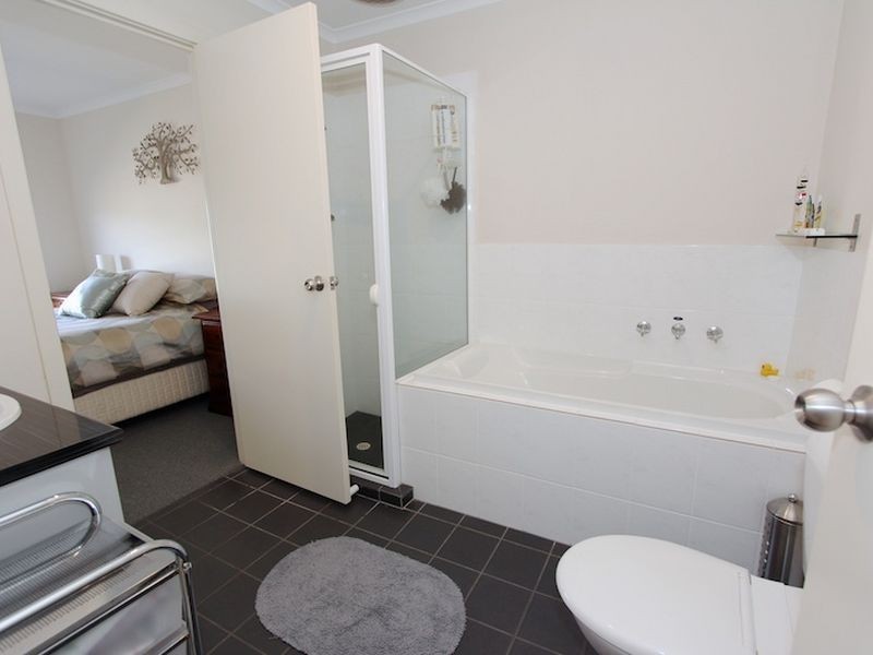 37 Hamra Drive, Smithfield SA 5114