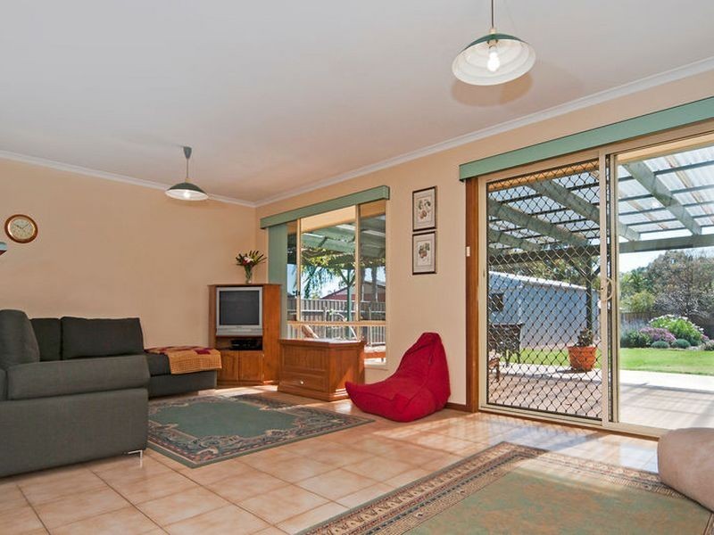 2 Purcell Grove, Evanston Park SA 5116