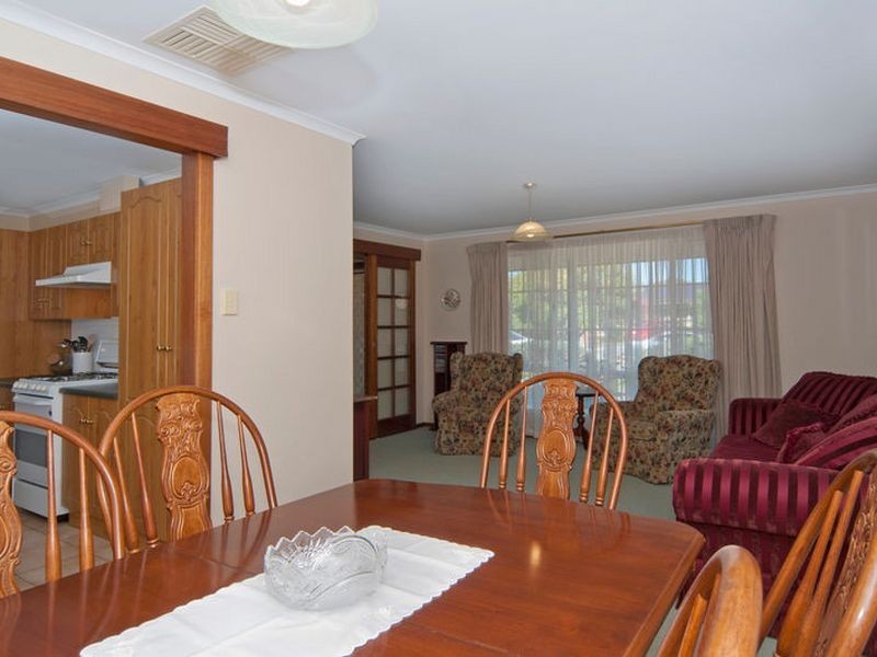 2 Purcell Grove, Evanston Park SA 5116