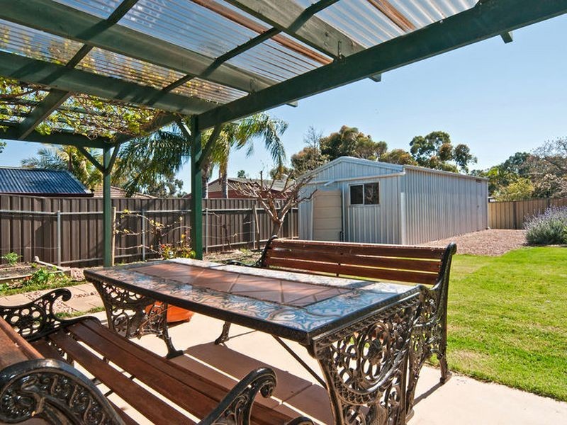 2 Purcell Grove, Evanston Park SA 5116