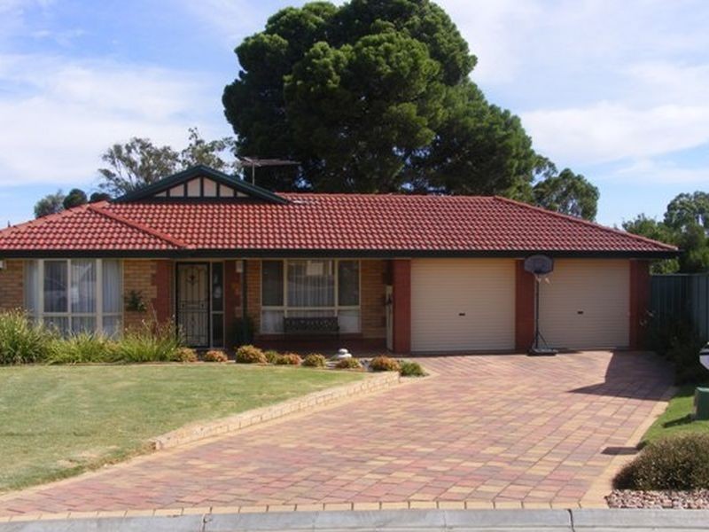 17 Lumsden Court, Evanston Park SA 5116