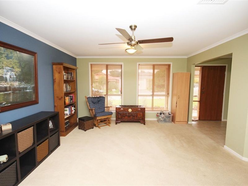 4 Urrbrae Way, Evanston Park SA 5116