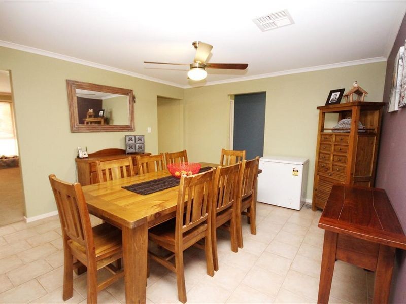 4 Urrbrae Way, Evanston Park SA 5116