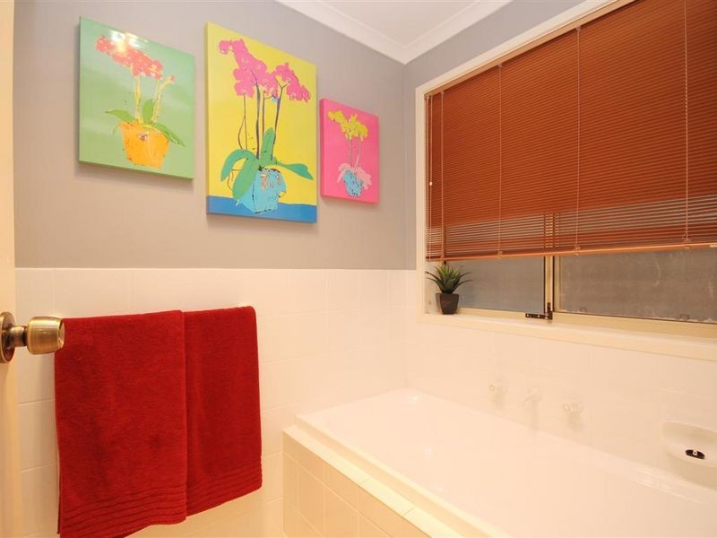 4 Urrbrae Way, Evanston Park SA 5116