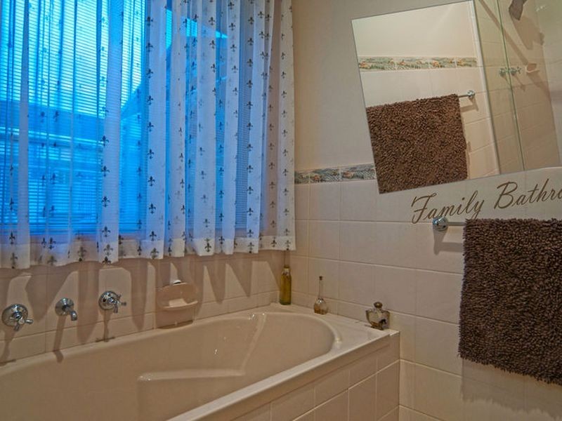 2 Discovery Court, Hewett SA 5118