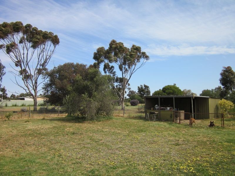 16 Dawkins Road, Two Wells SA 5501