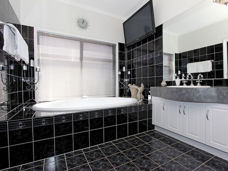 12 McKinlay Square, Hewett SA 5118