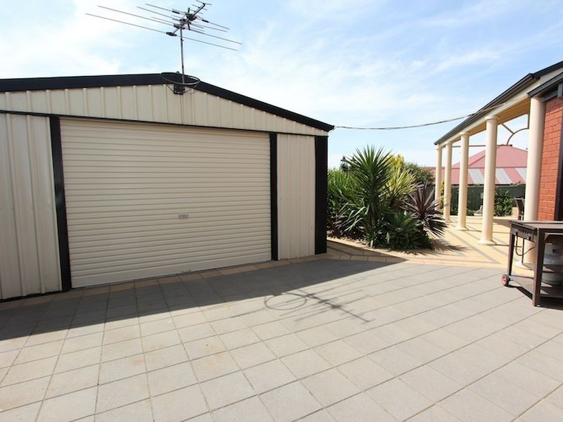 12 McKinlay Square, Hewett SA 5118