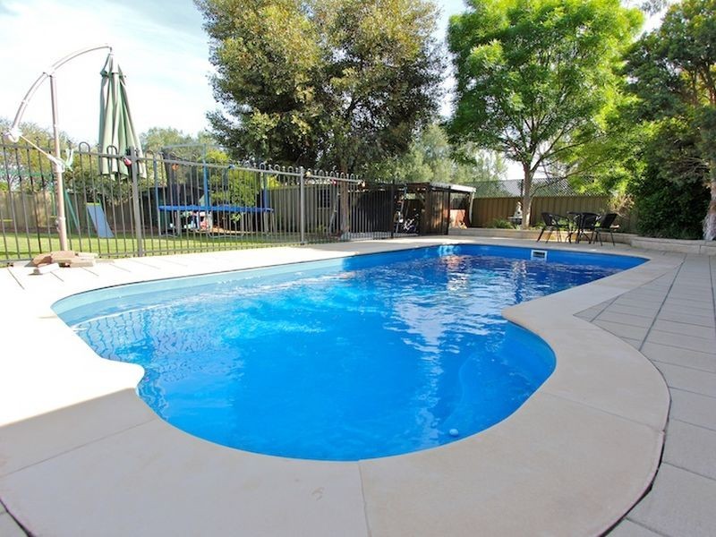 9 Ames Drive, Evanston Park SA 5116