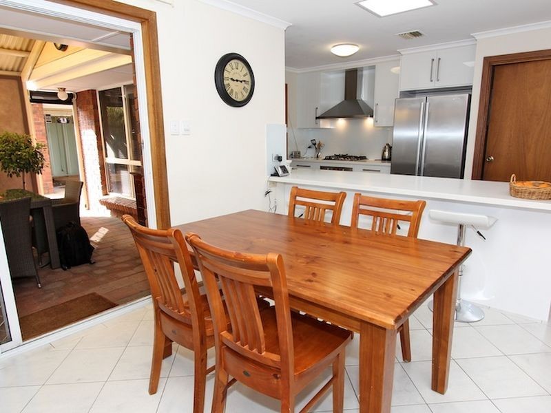 9 Ames Drive, Evanston Park SA 5116