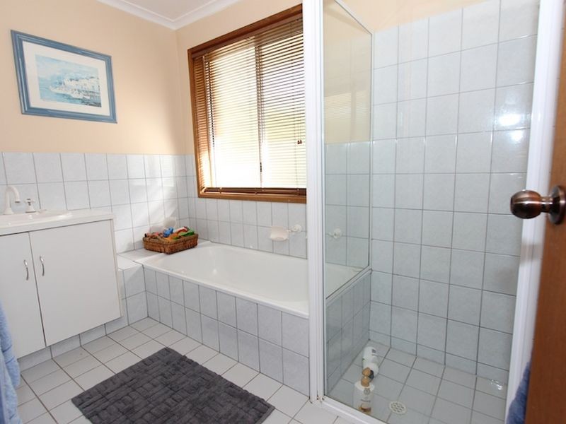 9 Ames Drive, Evanston Park SA 5116