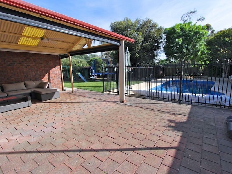 9 Ames Drive, Evanston Park SA 5116