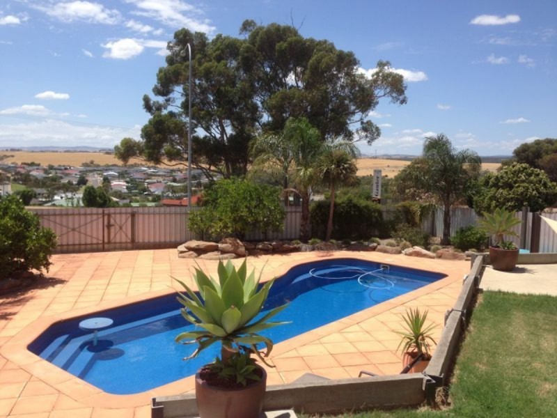 12 Barkley Crescent, Willaston SA 5118