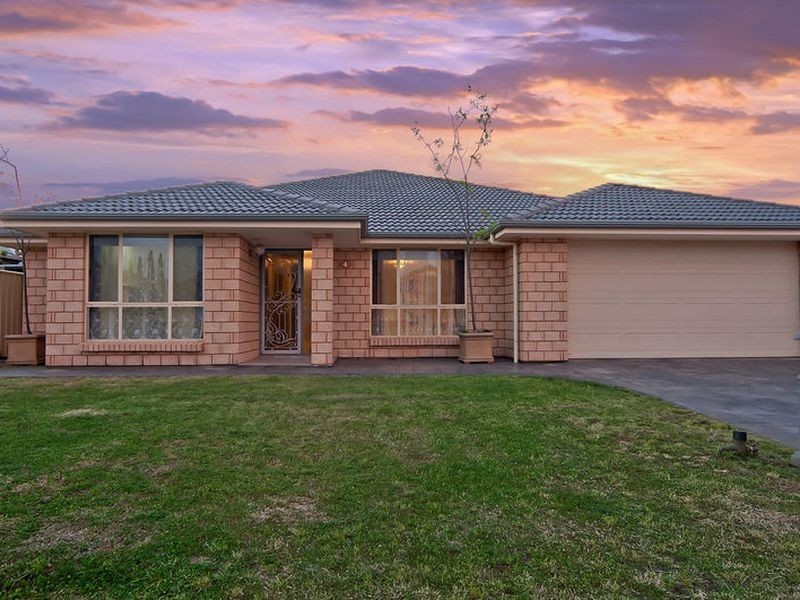 4 Strathmore Avenue, Smithfield SA 5114