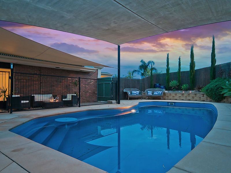 1 Sandpiper Way, Hewett SA 5118