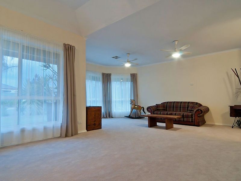 1 Sandpiper Way, Hewett SA 5118