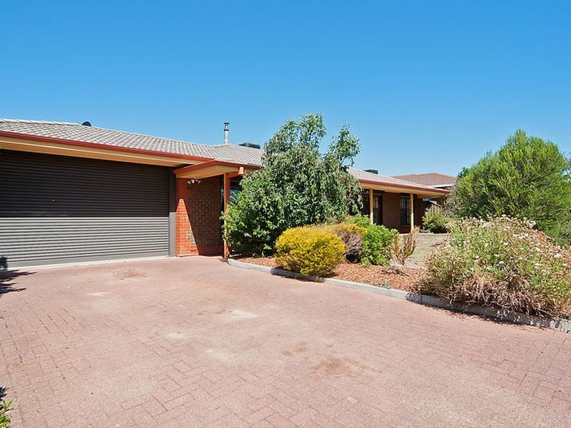 18 Bassett Crescent, Gawler East SA 5118
