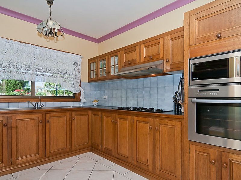 18 Bassett Crescent, Gawler East SA 5118