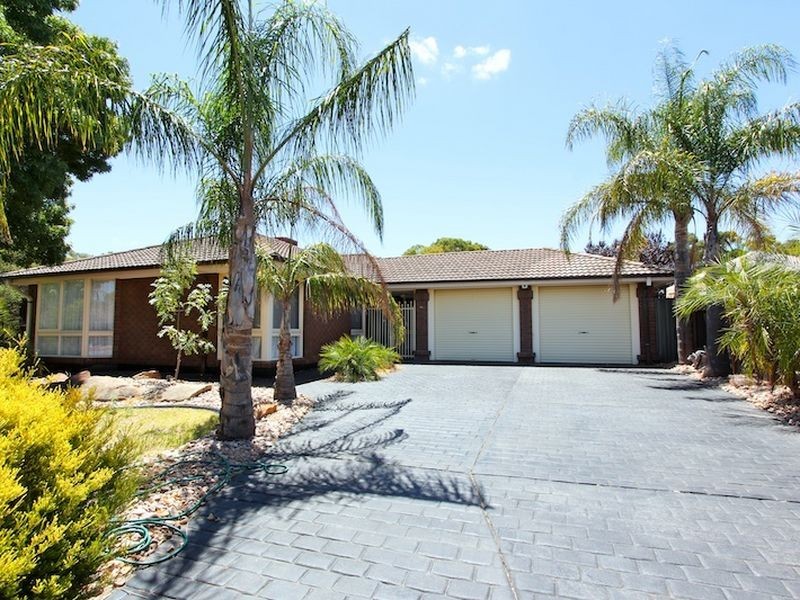 28 Holyoak Court, Hillbank SA 5112