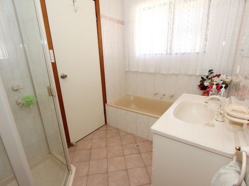 3 Russell Street, Evanston Park SA 5116